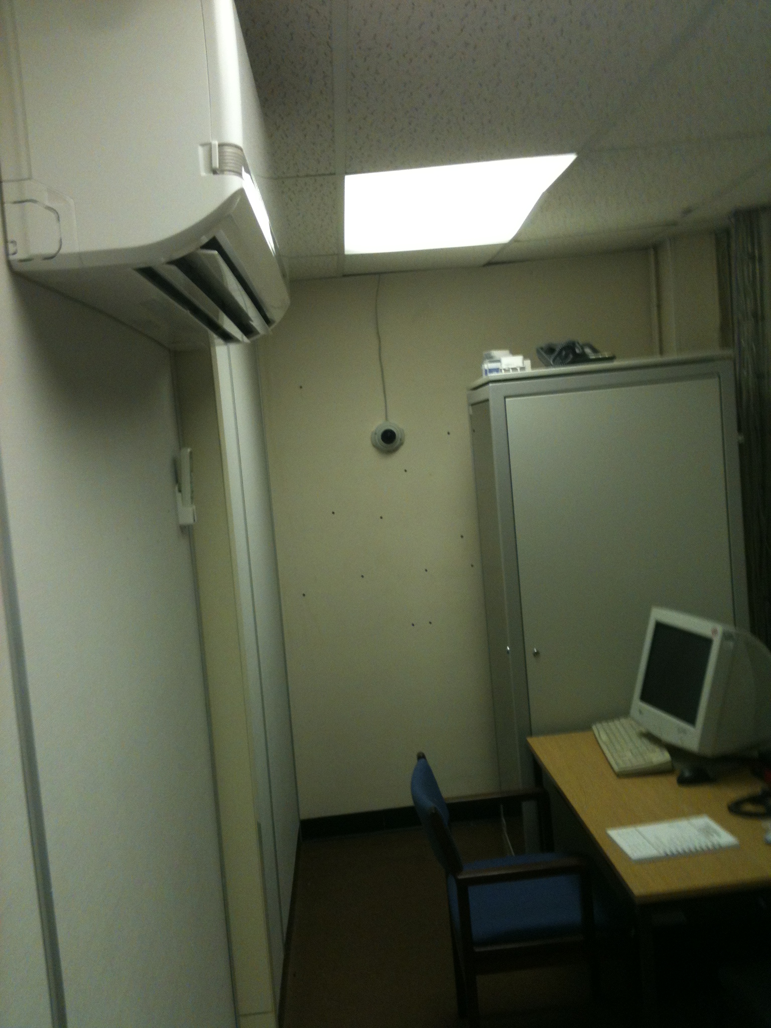 server room air conditioning unit in Fibrefab Haverhill with servers in the background